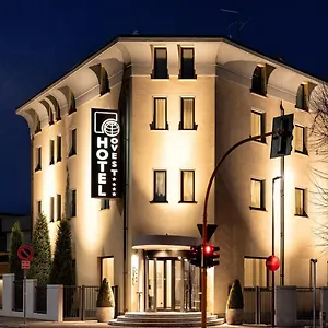 4* Hotel Ovest