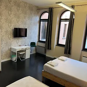 The Rock House Con 6 Con Bagno Privato Piacenza